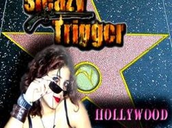 HOLLYWOOD STYLE